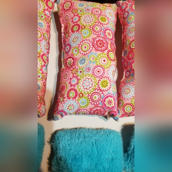 Emily Rose Bedding For Triple Bunk Bed 3 Blankets, Pillows, And Accent Pillows - Picture 2 of 3